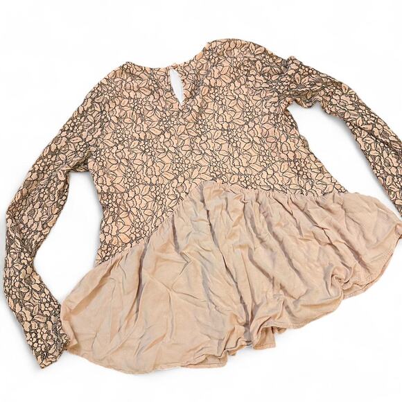 Ballet pink lace babydoll Blouse - Picture 2 of 8